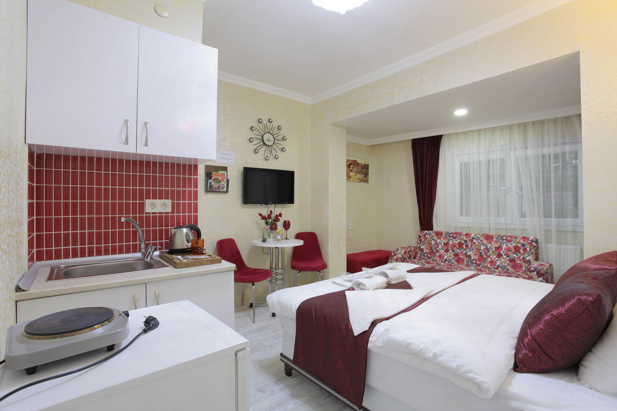 Taksim Brand Suite Istanboel Buitenkant foto