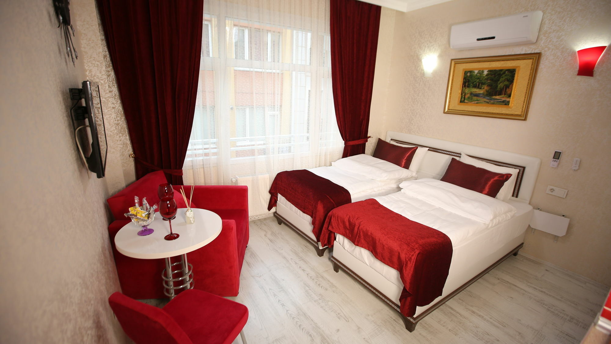 Taksim Brand Suite Istanboel Buitenkant foto