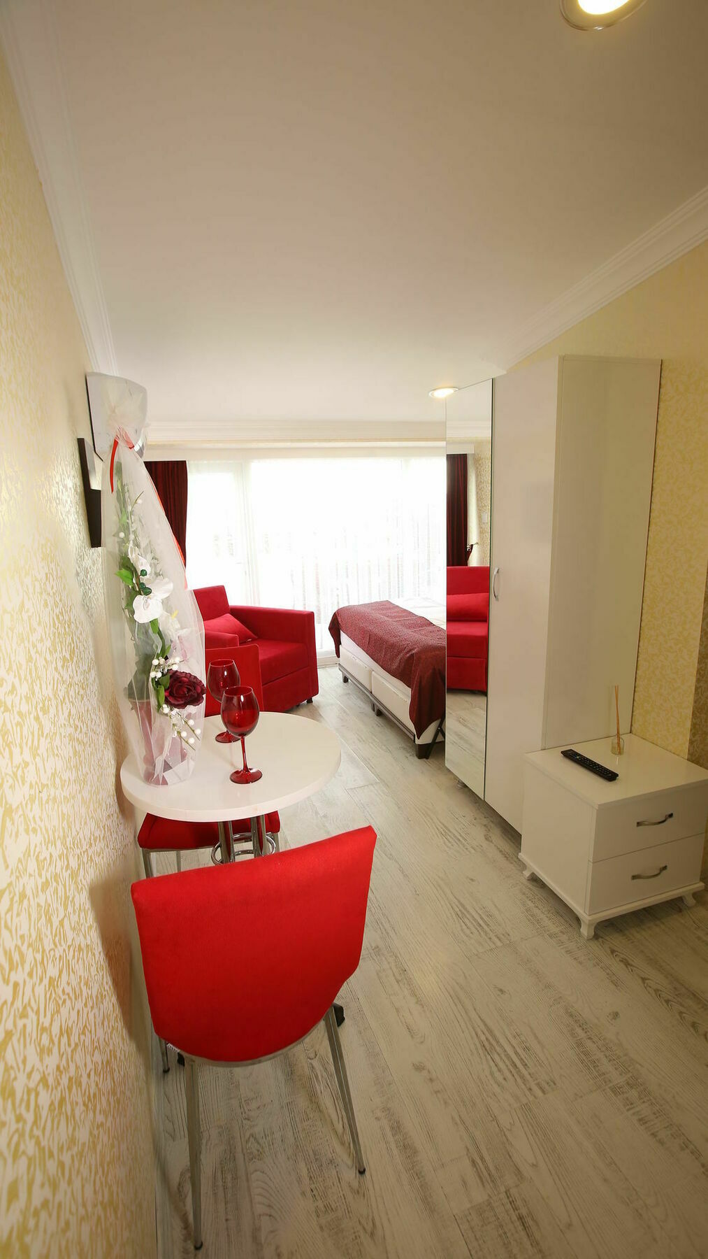 Taksim Brand Suite Istanboel Buitenkant foto