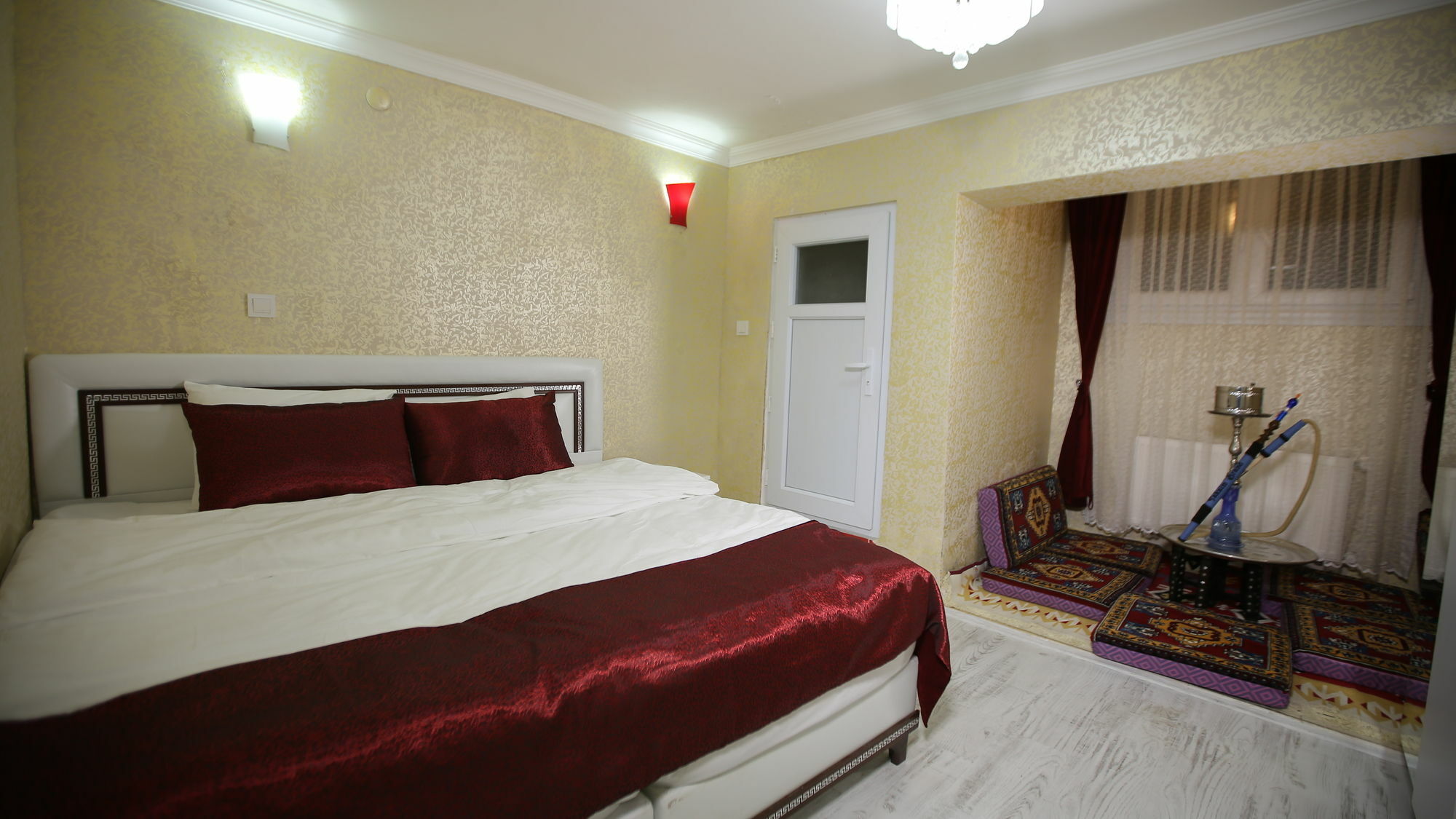 Taksim Brand Suite Istanboel Buitenkant foto