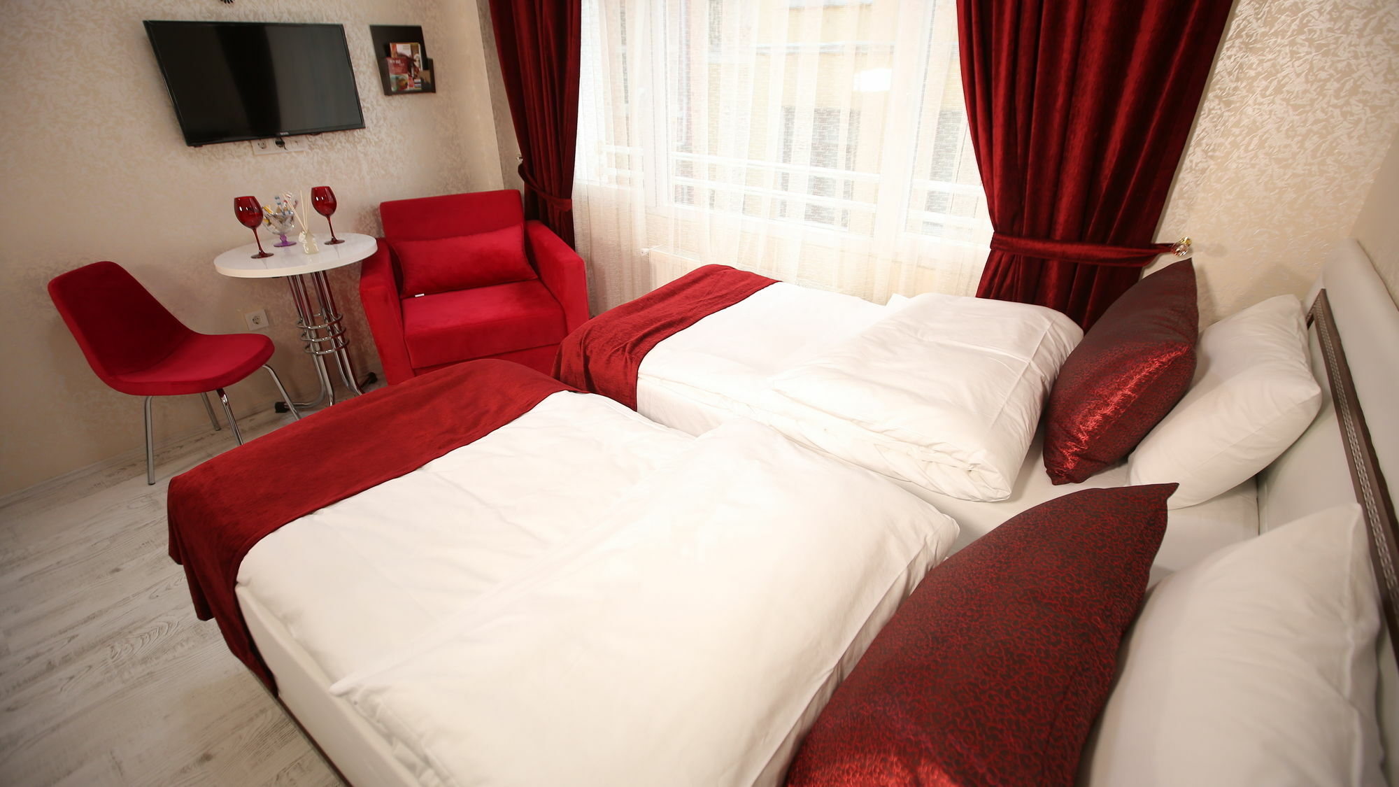 Taksim Brand Suite Istanboel Buitenkant foto